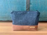Die Kosmetiktasche aus Jeans ist praktisch für jede Reise oder in jede Tasche.